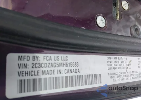 2021 Dodge Challenger Sxt z USA, uszkodzony, nr VIN 2C3CDZAG5MH615683